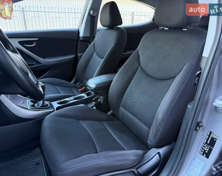 Хендай Элантра 2012 в Тернополе на Automoto.ua Серый Хендай Элантра, объемом двигателя 1.8 л и пробегом 168 тыс. км за 7500 $, фото 31 на Automoto.ua