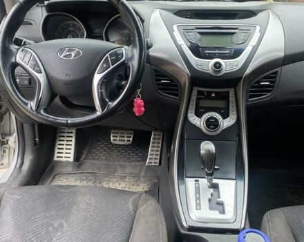 Хендай Элантра 2012 в Днепре (Днепропетровске) на Automoto.ua Серый Хендай Элантра, объемом двигателя 1.8 л и пробегом 194 тыс. км за 8300 $, фото 1 на Automoto.ua