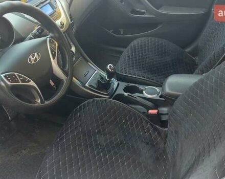 Сірий Хендай Елантра, об'ємом двигуна 1.8 л та пробігом 185 тис. км за 8900 $, фото 11 на Automoto.ua