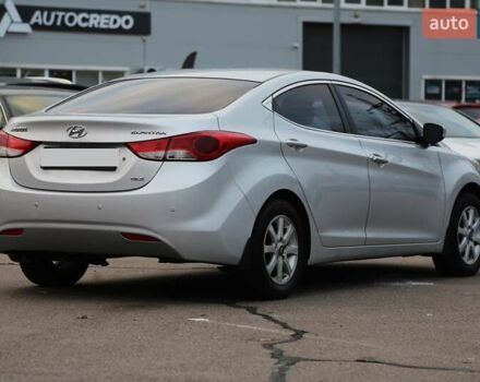 Сірий Хендай Елантра, об'ємом двигуна 1.59 л та пробігом 175 тис. км за 9200 $, фото 6 на Automoto.ua