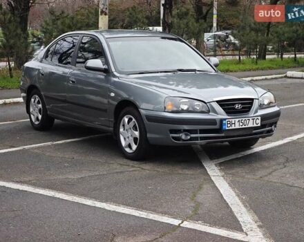 Серый Хендай Элантра, объемом двигателя 1.6 л и пробегом 197 тыс. км за 4400 $, фото 5 на Automoto.ua