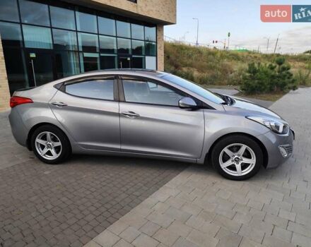 Хендай Элантра 2012 в Киеве на Automoto.ua Серый Хендай Элантра, объемом двигателя 1.8 л и пробегом 115 тыс. км за 9200 $, фото 3 на Automoto.ua
