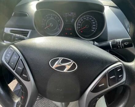 Серый Хендай Элантра, объемом двигателя 1.59 л и пробегом 175 тыс. км за 8500 $, фото 2 на Automoto.ua