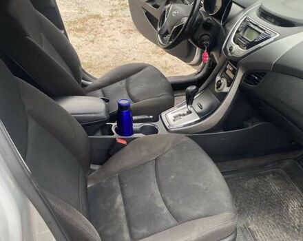 Хендай Элантра 2012 в Днепре (Днепропетровске) на Automoto.ua Серый Хендай Элантра, объемом двигателя 1.8 л и пробегом 194 тыс. км за 8300 $, фото 12 на Automoto.ua