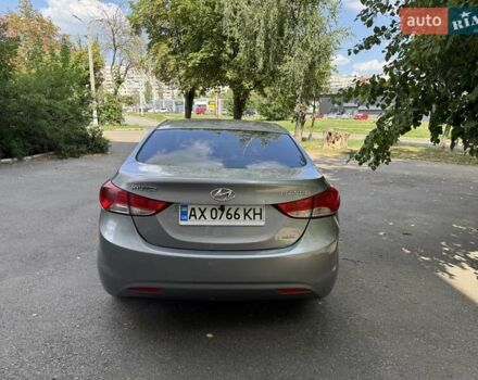 Сірий Хендай Елантра, об'ємом двигуна 1.8 л та пробігом 175 тис. км за 7800 $, фото 9 на Automoto.ua