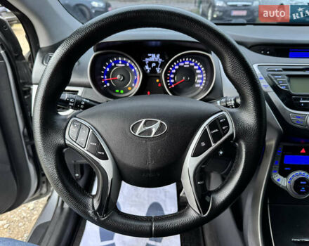 Хендай Элантра 2012 в Полтаве на Automoto.ua Серый Хендай Элантра, объемом двигателя 1.8 л и пробегом 228 тыс. км за 7999 $, фото 19 на Automoto.ua