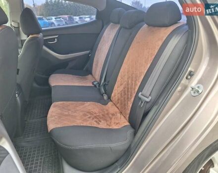 Серый Хендай Элантра, объемом двигателя 1.8 л и пробегом 142 тыс. км за 6700 $, фото 19 на Automoto.ua