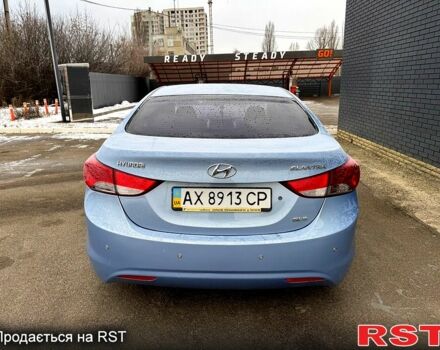 Сірий Хендай Елантра, об'ємом двигуна 1.6 л та пробігом 135 тис. км за 10800 $, фото 5 на Automoto.ua