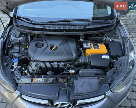 Хендай Элантра 2012 в Тернополе на Automoto.ua Серый Хендай Элантра, объемом двигателя 1.8 л и пробегом 168 тыс. км за 7500 $, фото 54 на Automoto.ua