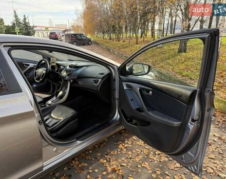 Сірий Хендай Елантра, об'ємом двигуна 1.8 л та пробігом 220 тис. км за 8600 $, фото 11 на Automoto.ua