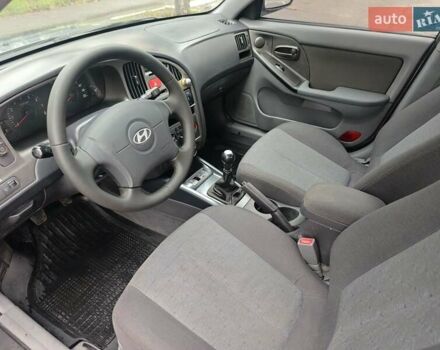 Серый Хендай Элантра, объемом двигателя 1.6 л и пробегом 197 тыс. км за 4400 $, фото 19 на Automoto.ua