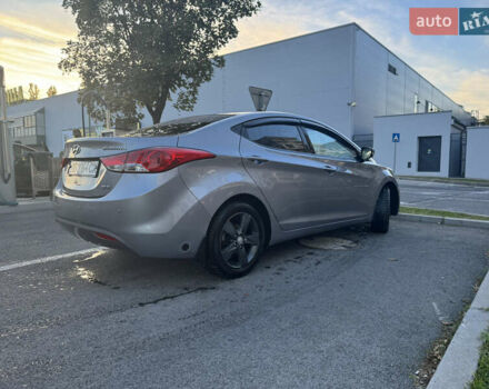 Серый Хендай Элантра, объемом двигателя 1.8 л и пробегом 188 тыс. км за 9600 $, фото 5 на Automoto.ua