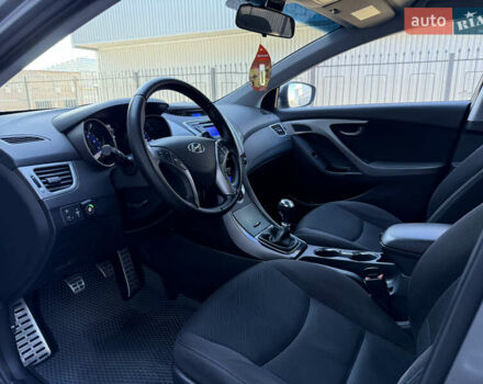 Хендай Элантра 2012 в Тернополе на Automoto.ua Серый Хендай Элантра, объемом двигателя 1.8 л и пробегом 168 тыс. км за 7500 $, фото 26 на Automoto.ua