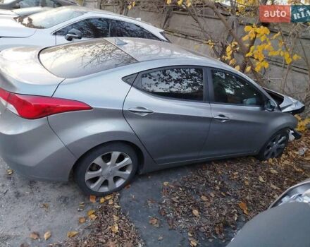 Сірий Хендай Елантра, об'ємом двигуна 1.8 л та пробігом 180 тис. км за 4500 $, фото 7 на Automoto.ua