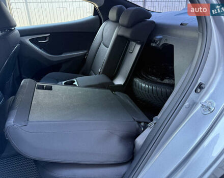 Хендай Элантра 2012 в Тернополе на Automoto.ua Серый Хендай Элантра, объемом двигателя 1.8 л и пробегом 168 тыс. км за 7500 $, фото 47 на Automoto.ua