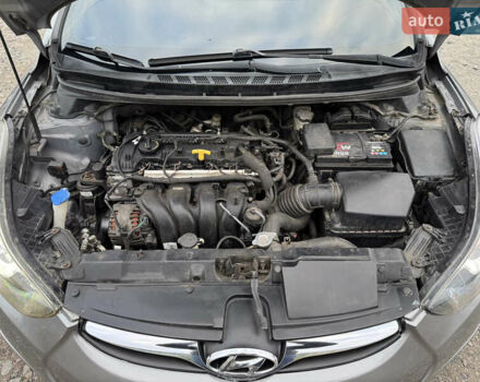 Хендай Элантра 2012 в Полтаве на Automoto.ua Серый Хендай Элантра, объемом двигателя 1.8 л и пробегом 228 тыс. км за 7999 $, фото 12 на Automoto.ua