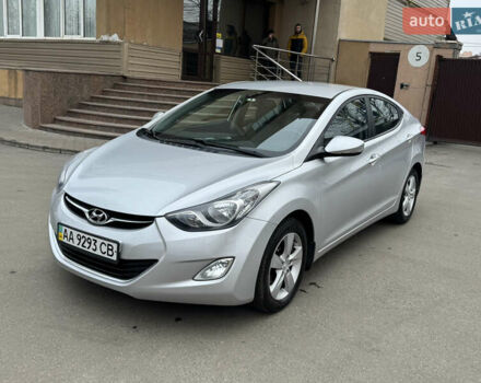 Сірий Хендай Елантра, об'ємом двигуна 1.59 л та пробігом 87 тис. км за 9800 $, фото 3 на Automoto.ua