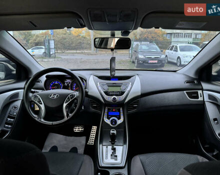 Хендай Элантра 2012 в Полтаве на Automoto.ua Серый Хендай Элантра, объемом двигателя 1.8 л и пробегом 228 тыс. км за 7999 $, фото 17 на Automoto.ua