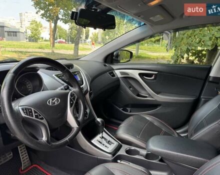 Сірий Хендай Елантра, об'ємом двигуна 1.8 л та пробігом 175 тис. км за 7800 $, фото 12 на Automoto.ua