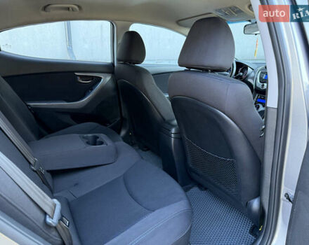 Хендай Элантра 2012 в Тернополе на Automoto.ua Серый Хендай Элантра, объемом двигателя 1.8 л и пробегом 168 тыс. км за 7500 $, фото 49 на Automoto.ua