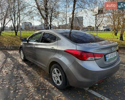 Сірий Хендай Елантра, об'ємом двигуна 1.8 л та пробігом 220 тис. км за 8600 $, фото 5 на Automoto.ua