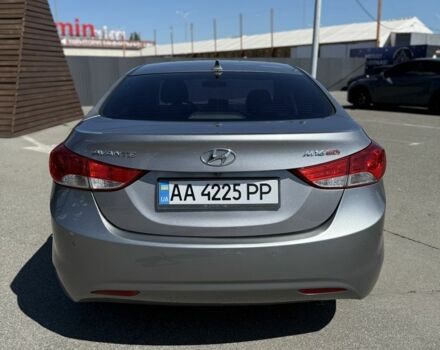 Сірий Хендай Елантра, об'ємом двигуна 1.6 л та пробігом 181 тис. км за 8900 $, фото 1 на Automoto.ua