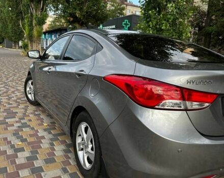 Серый Хендай Элантра, объемом двигателя 1.6 л и пробегом 150 тыс. км за 8500 $, фото 2 на Automoto.ua