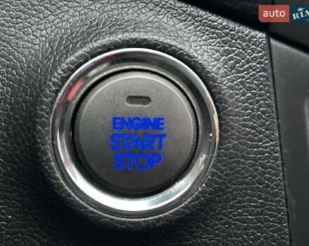 Сірий Хендай Елантра, об'ємом двигуна 1.59 л та пробігом 225 тис. км за 9990 $, фото 18 на Automoto.ua