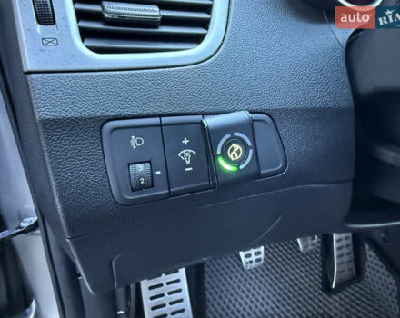 Хендай Элантра 2012 в Тернополе на Automoto.ua Серый Хендай Элантра, объемом двигателя 1.8 л и пробегом 168 тыс. км за 7500 $, фото 30 на Automoto.ua