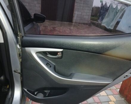 Сірий Хендай Елантра, об'ємом двигуна 1.6 л та пробігом 150 тис. км за 8000 $, фото 17 на Automoto.ua