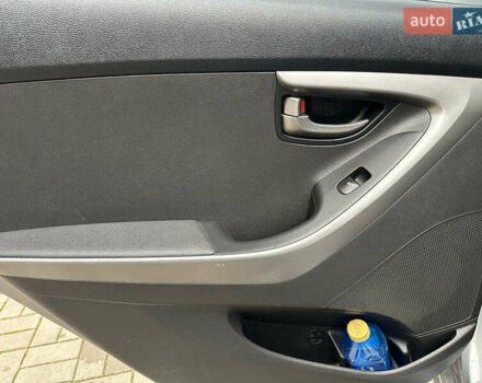 Серый Хендай Элантра, объемом двигателя 1.6 л и пробегом 133 тыс. км за 8690 $, фото 9 на Automoto.ua