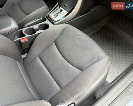 Серый Хендай Элантра, объемом двигателя 1.8 л и пробегом 88 тыс. км за 9700 $, фото 25 на Automoto.ua