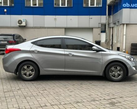 Серый Хендай Элантра, объемом двигателя 1.6 л и пробегом 133 тыс. км за 8690 $, фото 3 на Automoto.ua