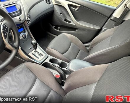 Хендай Элантра 2013 в Днепре (Днепропетровске) на Automoto.ua Серый Хендай Элантра, объемом двигателя 1.8 л и пробегом 146 тыс. км за 9300 $, фото 5 на Automoto.ua