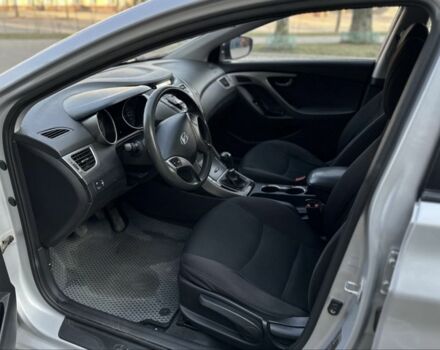 Сірий Хендай Елантра, об'ємом двигуна 1.6 л та пробігом 174 тис. км за 8300 $, фото 16 на Automoto.ua