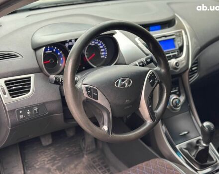 Серый Хендай Элантра, объемом двигателя 1.6 л и пробегом 133 тыс. км за 8690 $, фото 13 на Automoto.ua
