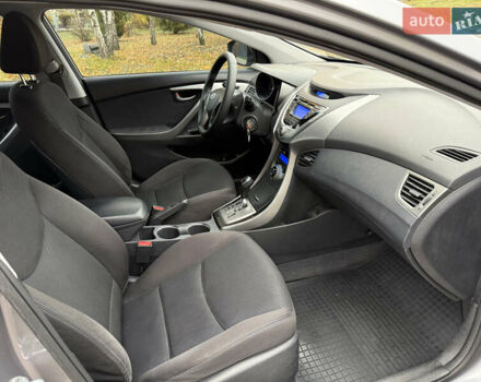 Хендай Елантра 2013 у Дніпро (Дніпропетровську) на Automoto.ua Сірий Хендай Елантра, об'ємом двигуна 1.8 л та пробігом 146 тис. км за 9300 $, фото 5 на Automoto.ua