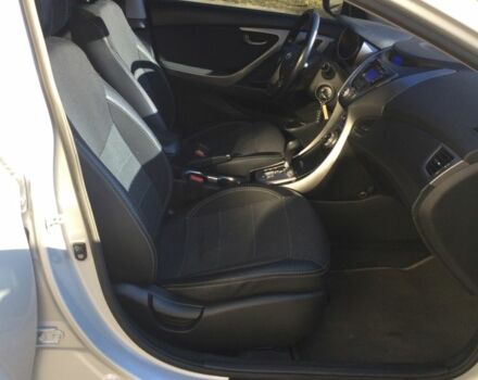 Сірий Хендай Елантра, об'ємом двигуна 1.8 л та пробігом 226 тис. км за 9600 $, фото 5 на Automoto.ua