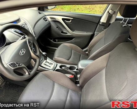 Хендай Элантра 2013 в Днепре (Днепропетровске) на Automoto.ua Серый Хендай Элантра, объемом двигателя 1.8 л и пробегом 146 тыс. км за 9300 $, фото 1 на Automoto.ua