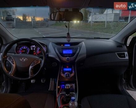 Хендай Элантра 2013 в Киеве на Automoto.ua Серый Хендай Элантра, объемом двигателя 1.8 л и пробегом 144 тыс. км за 7450 $, фото 16 на Automoto.ua