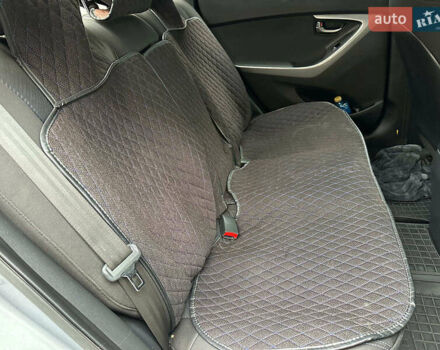 Серый Хендай Элантра, объемом двигателя 1.6 л и пробегом 133 тыс. км за 8690 $, фото 10 на Automoto.ua