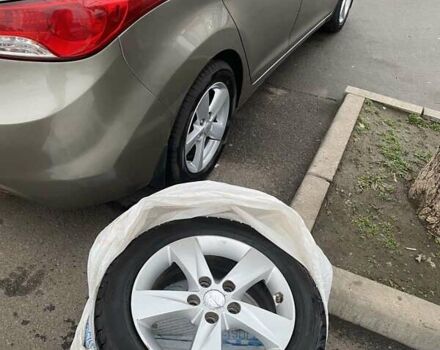 Серый Хендай Элантра, объемом двигателя 1.59 л и пробегом 127 тыс. км за 7900 $, фото 10 на Automoto.ua