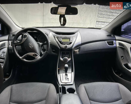 Серый Хендай Элантра, объемом двигателя 1.59 л и пробегом 136 тыс. км за 9500 $, фото 6 на Automoto.ua