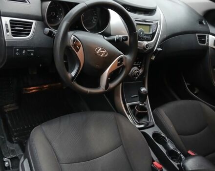 Сірий Хендай Елантра, об'ємом двигуна 1.6 л та пробігом 150 тис. км за 8000 $, фото 10 на Automoto.ua