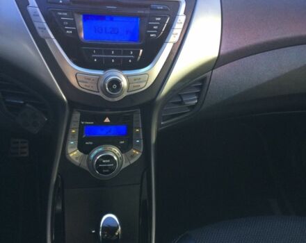 Сірий Хендай Елантра, об'ємом двигуна 1.8 л та пробігом 226 тис. км за 9600 $, фото 4 на Automoto.ua