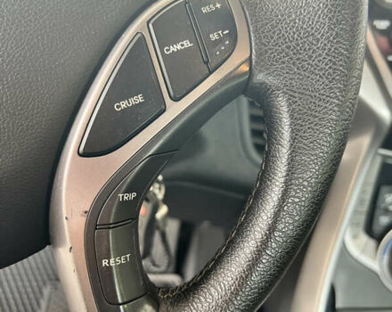 Хендай Элантра 2013 в Николаеве на Automoto.ua Серый Хендай Элантра, объемом двигателя 1.8 л и пробегом 205 тыс. км за 9999 $, фото 17 на Automoto.ua