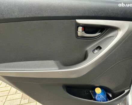 Серый Хендай Элантра, объемом двигателя 1.6 л и пробегом 133 тыс. км за 8690 $, фото 8 на Automoto.ua