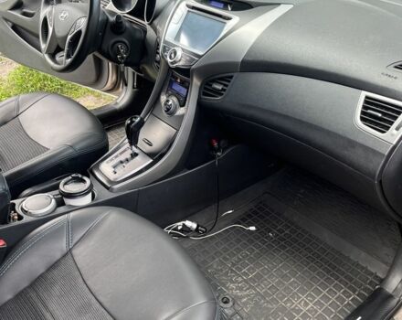 Сірий Хендай Елантра, об'ємом двигуна 1.8 л та пробігом 130 тис. км за 9900 $, фото 4 на Automoto.ua