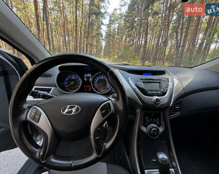 Серый Хендай Элантра, объемом двигателя 1.59 л и пробегом 122 тыс. км за 9500 $, фото 12 на Automoto.ua