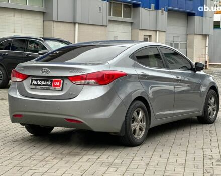 Серый Хендай Элантра, объемом двигателя 1.6 л и пробегом 133 тыс. км за 8690 $, фото 4 на Automoto.ua